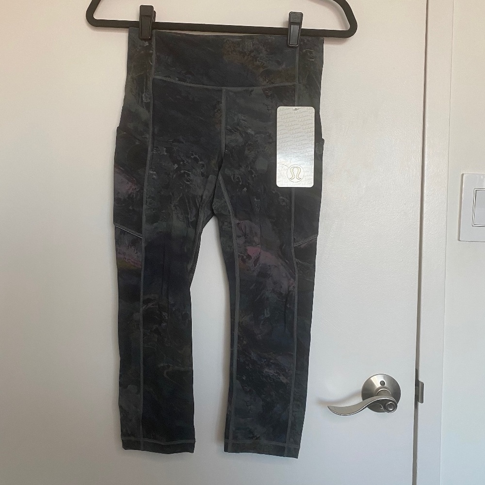NWT Lululemon Speed Up Crop Radiant Multi 6